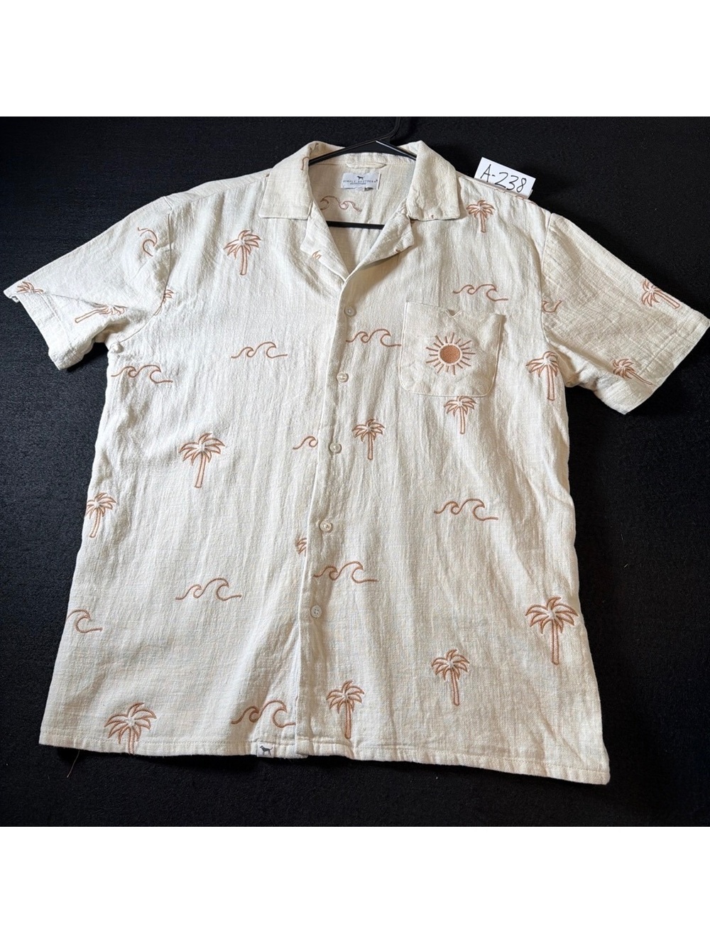 Simply Southern Outfitters Mens M Embroidered Palm Tree Beach Shirt 100% Cotton